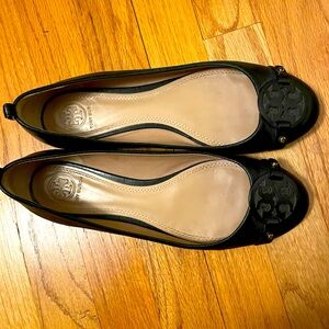 TORY BURCH Ballet Flats Black Leather Shoes-Size 8 Used Condition